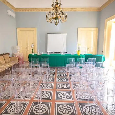 Palazzo Al Carmine Dimora Storica Affittacamere
