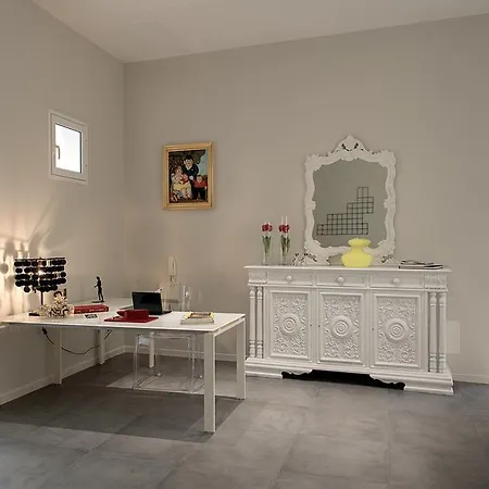 Palazzo Al Carmine Dimora Storica Affittacamere *